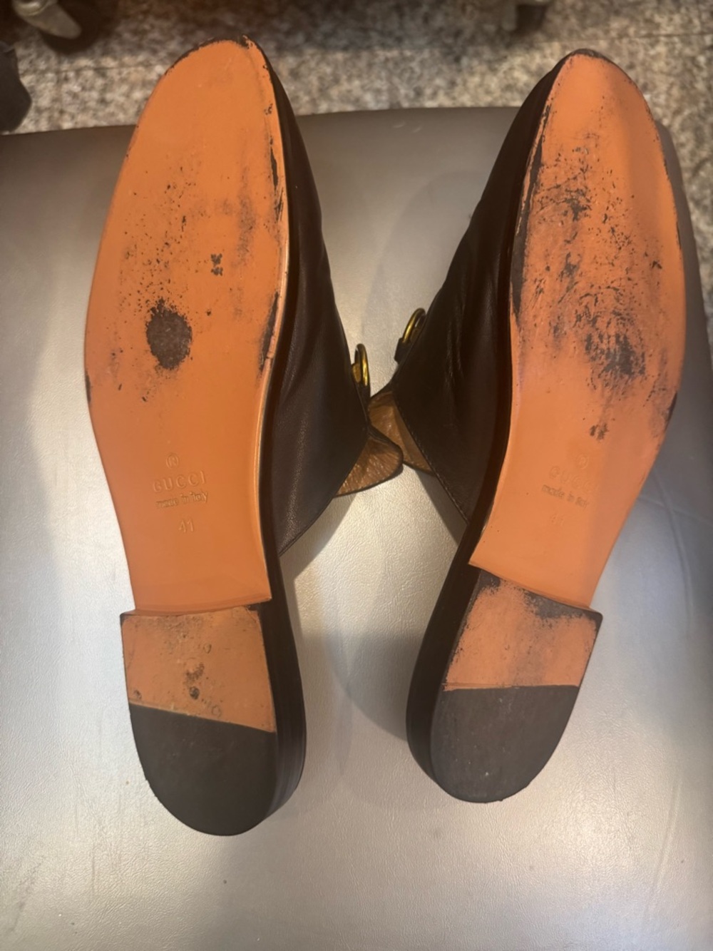 Gucci black Leather Logo-Stamped Heel - Picture 2 of 6
